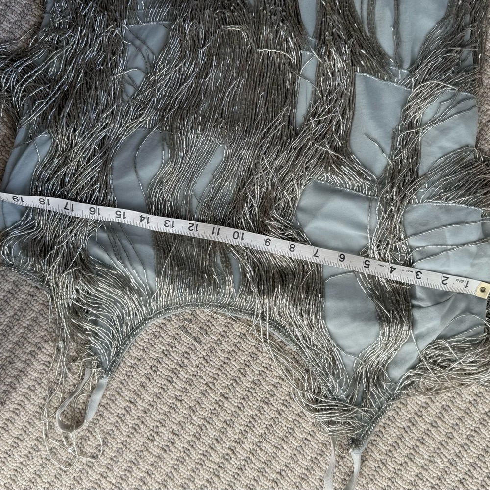 ASOS DESIGN FRINGE MINI - simply gorgeous!! You can feel the weighted quality! - Picture 8 of 17